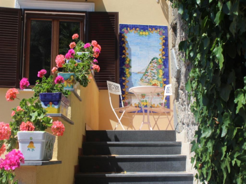Faraglioni Di Sorrento Guesthouse Værelse billede