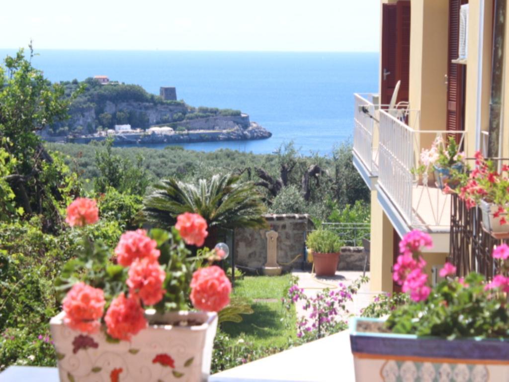 Faraglioni Di Sorrento Guesthouse Værelse billede
