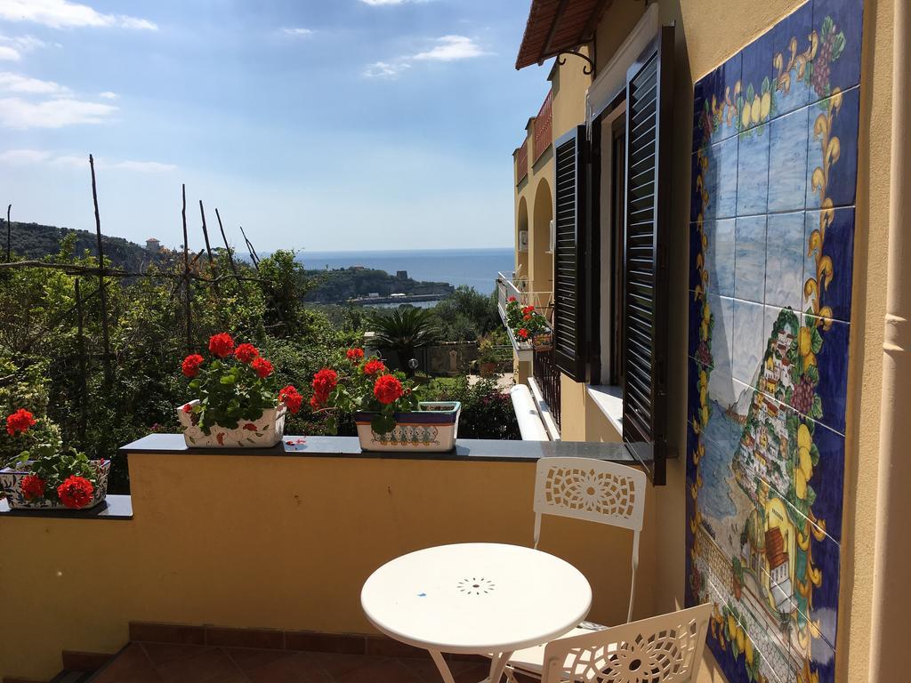 Faraglioni Di Sorrento Guesthouse Eksteriør billede