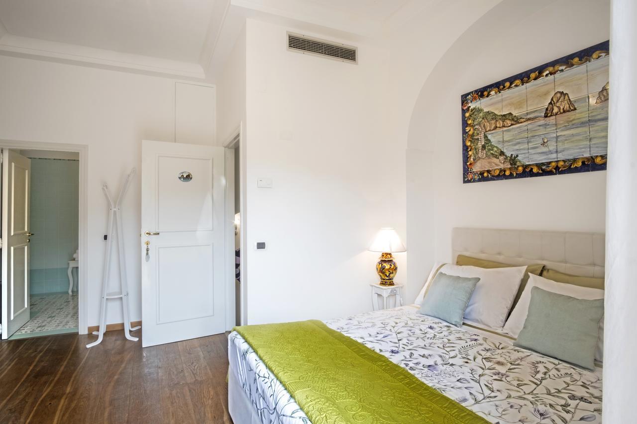 Faraglioni Di Sorrento Guesthouse Eksteriør billede